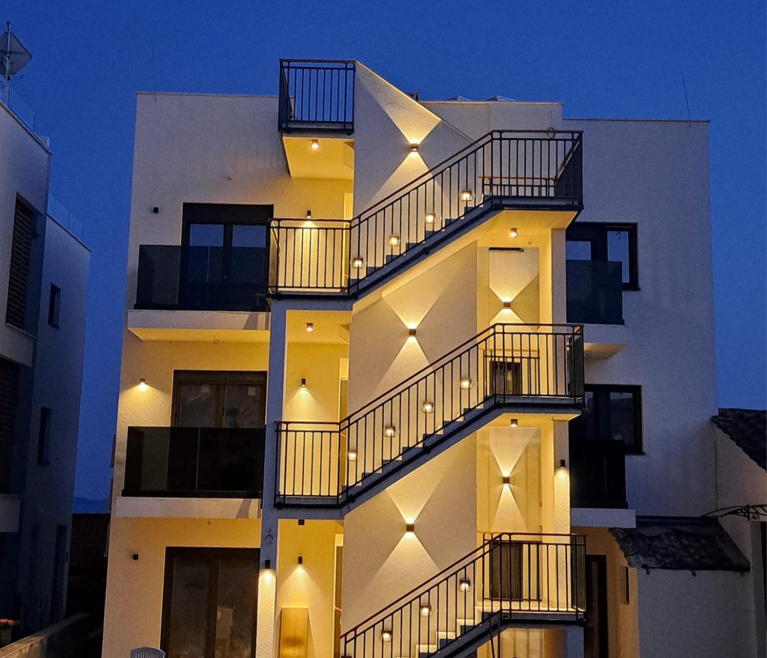 M&M Luxury Apartments Petrcane Exterior photo